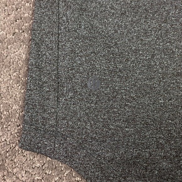Lululemon Shirt Men's Gray Heather DrySense Mesh Short Sleeve Performance Gym - Picture 6 of 9